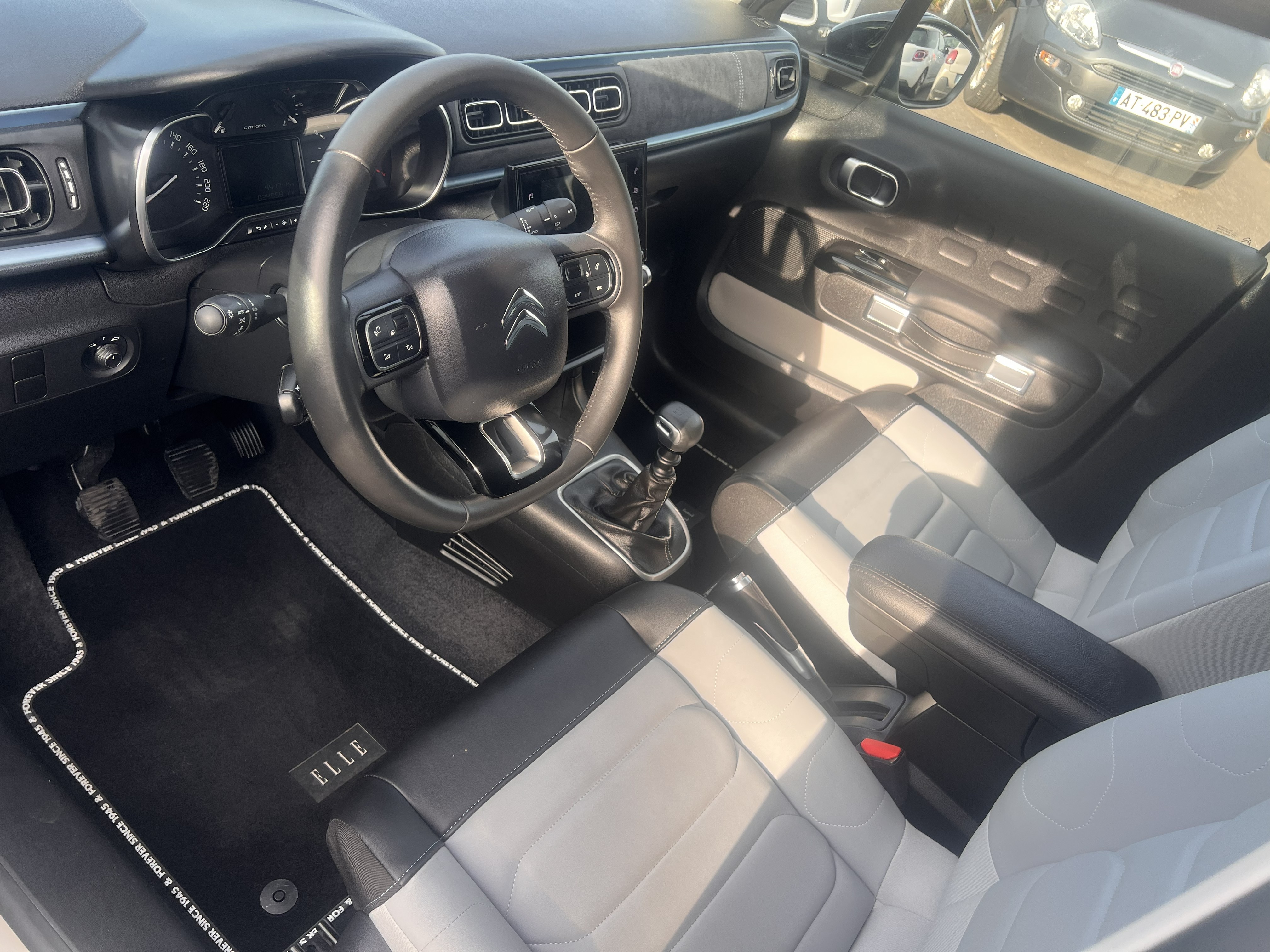 Garage Kern - CITROËN PURETECH 110CV ELLE BVM6